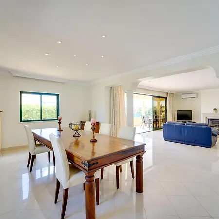 Vila Bali Armacao de Pera