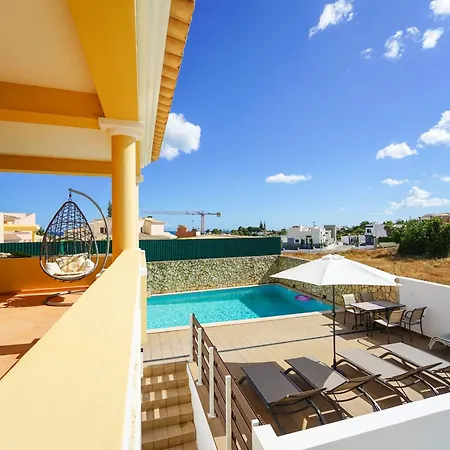 Vila Bali * Armação de Pêra